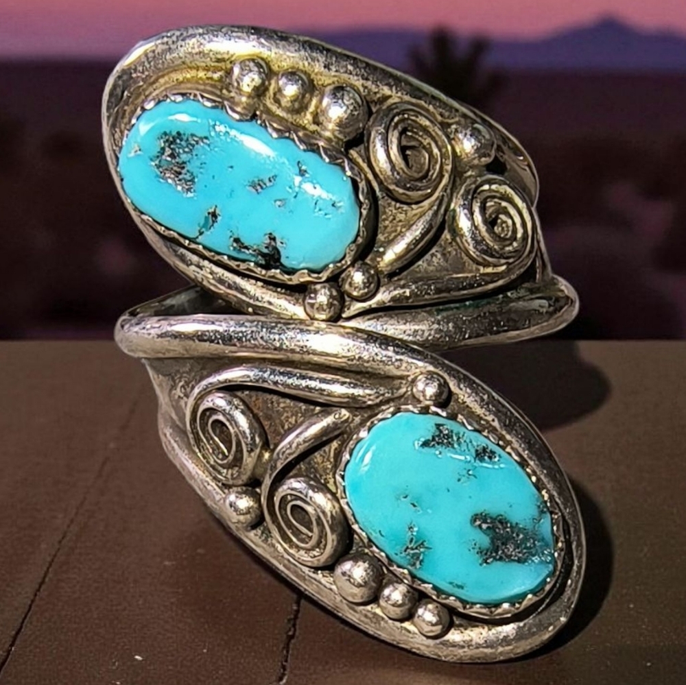 Vintage Native American Signed Turquoise Wrap Ring